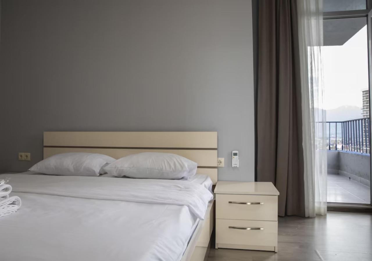 Horizon Batumi Aparthotel エクステリア 写真