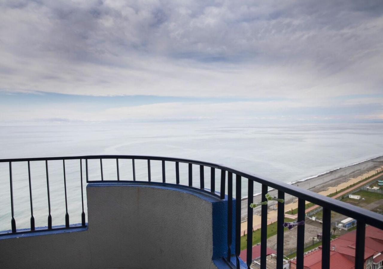Horizon Batumi Aparthotel エクステリア 写真
